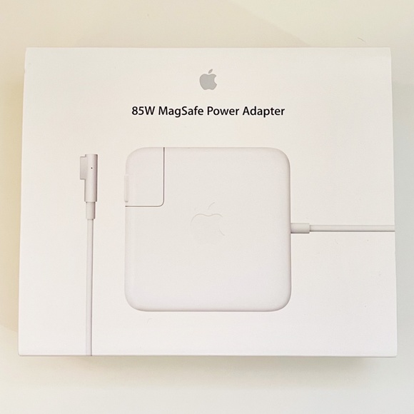 Apple 85W Magsafe Power Adapter - Picture 1 of 7